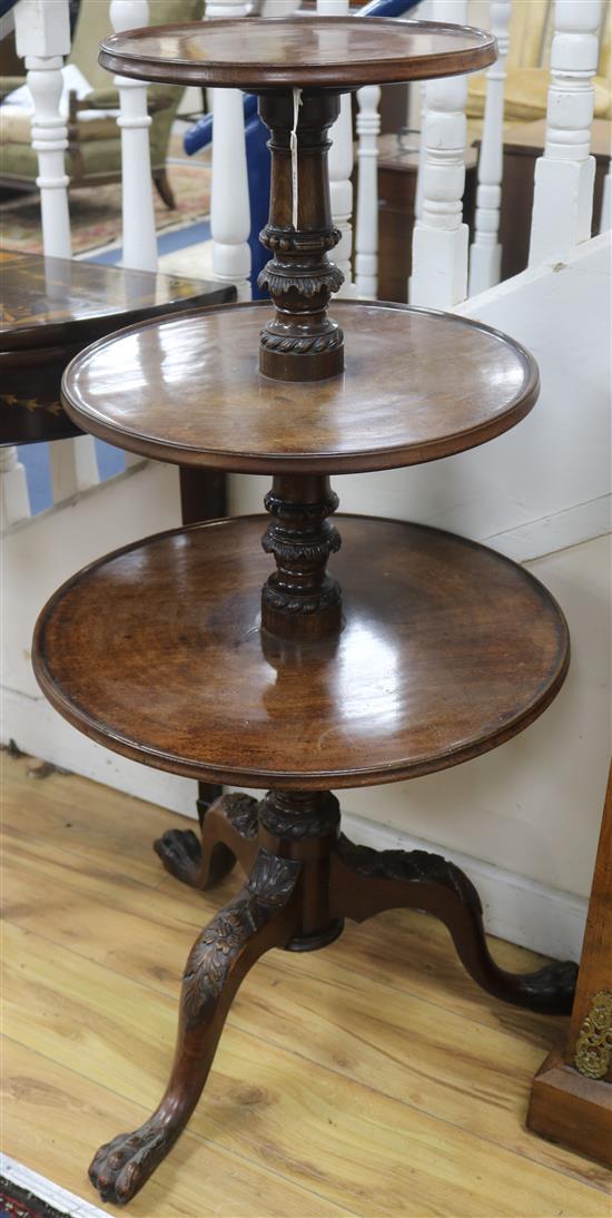 A Georgian style mahogany circular dumb waiter